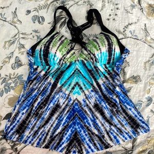 APT 9 Halter Style Bathing Suit Top in Size X-Large Black/Blues/Greens